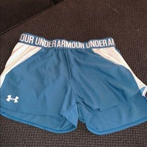 Underarmour Sporty Shorts with Pockets